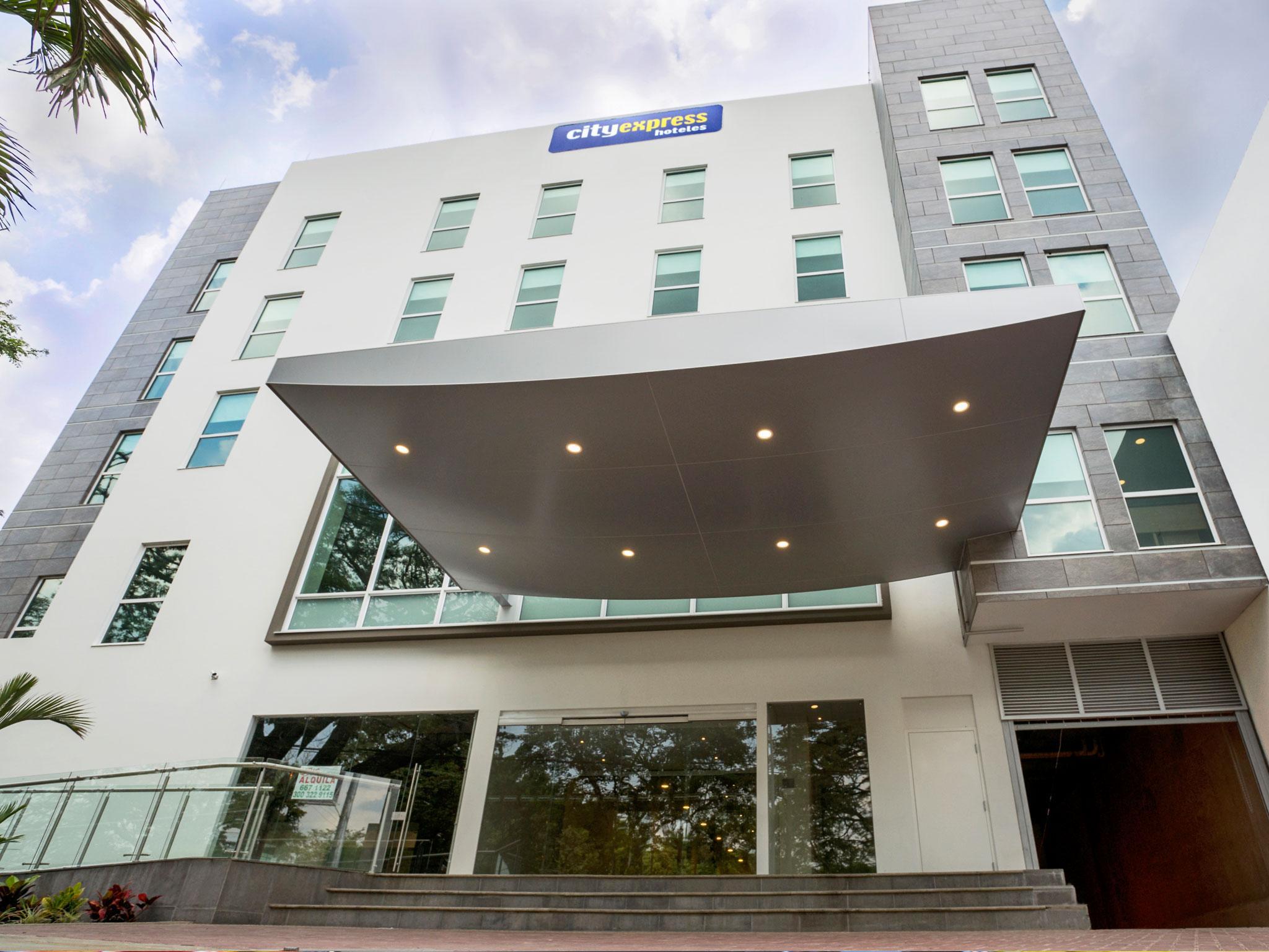 City Express Plus By Marriott Cali Colombia Extérieur photo