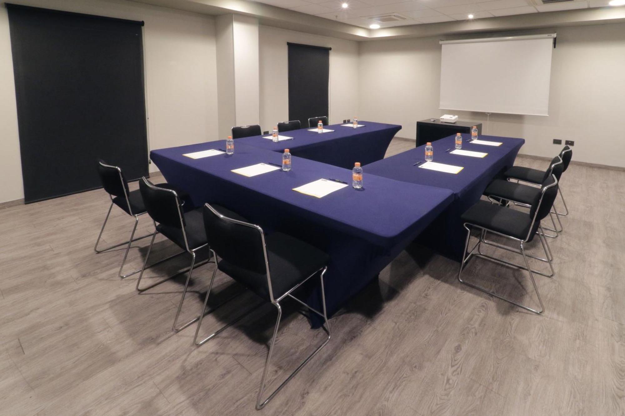 City Express Plus By Marriott Cali Colombia Extérieur photo