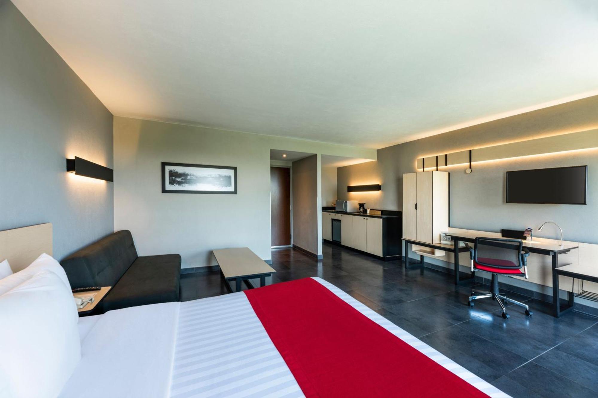 City Express Plus By Marriott Cali Colombia Extérieur photo
